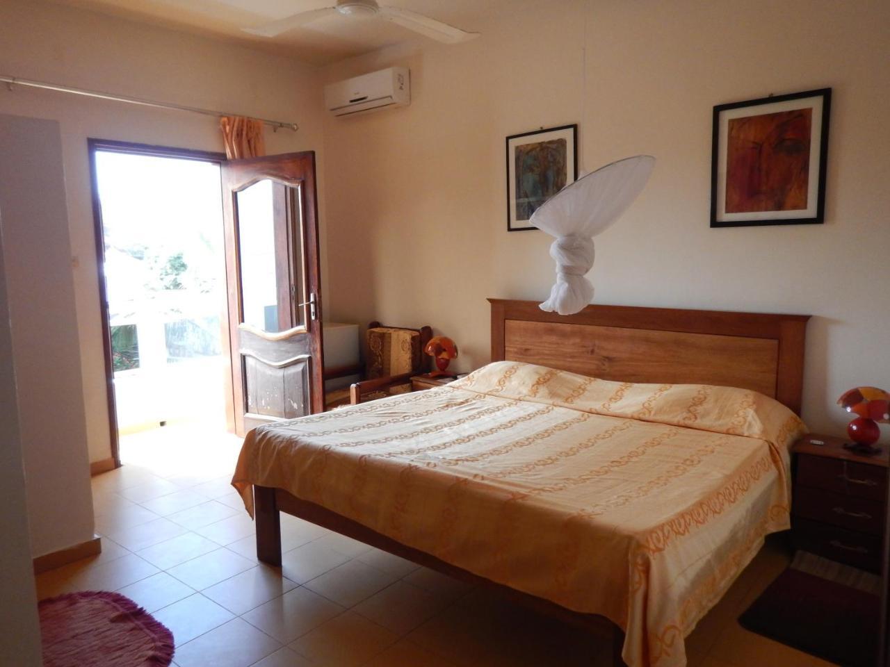 Residence Saint James Somone Buitenkant foto